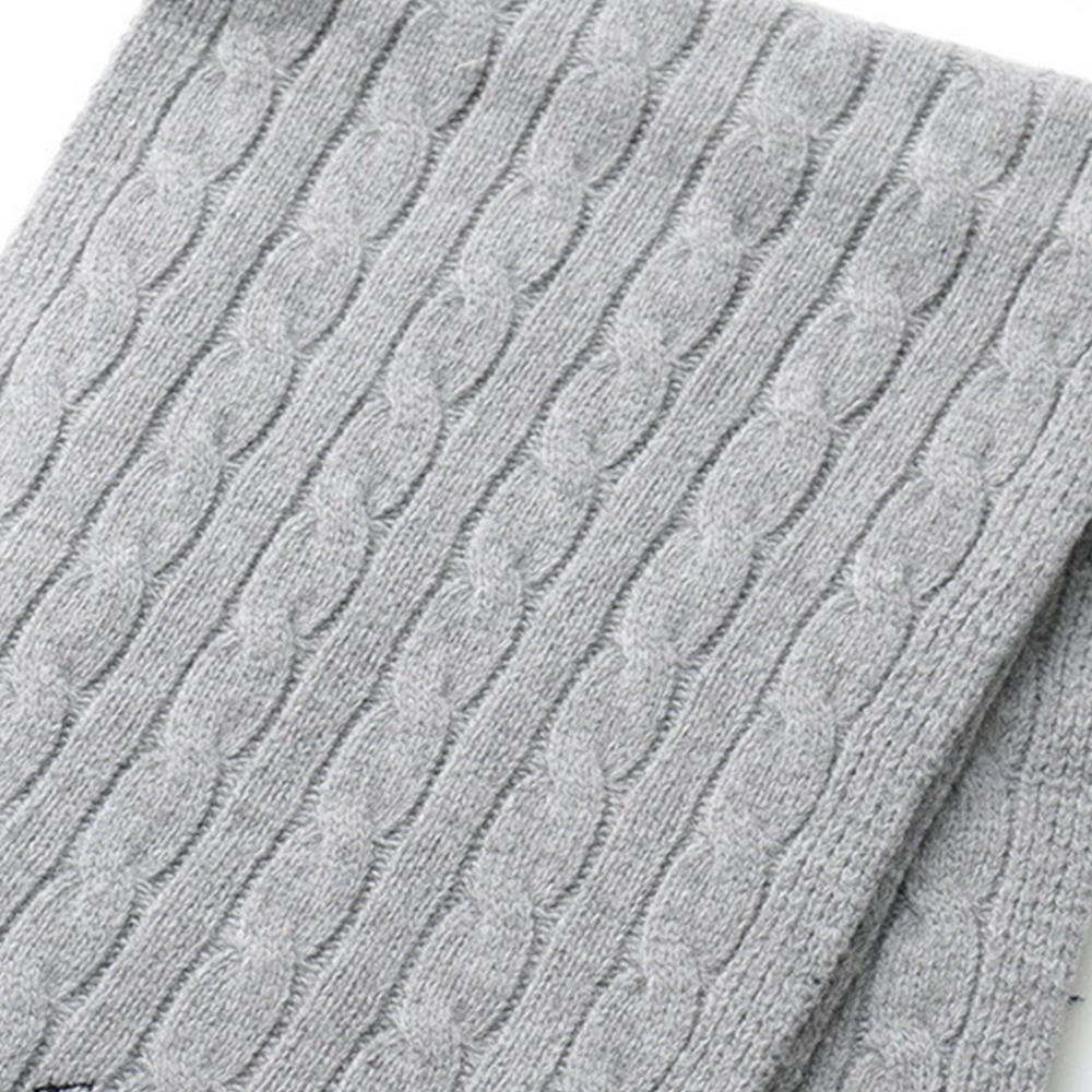 포근하고 세련된 울 목도리, 따뜻함과 스타일을 동시에 챙기세요!