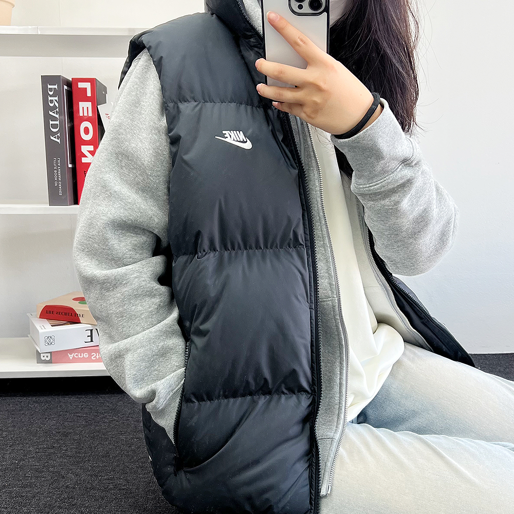 편하게 입기 좋은 나이키 패딩 조끼, 스타일과 따뜻함을 동시에 챙기세요!
