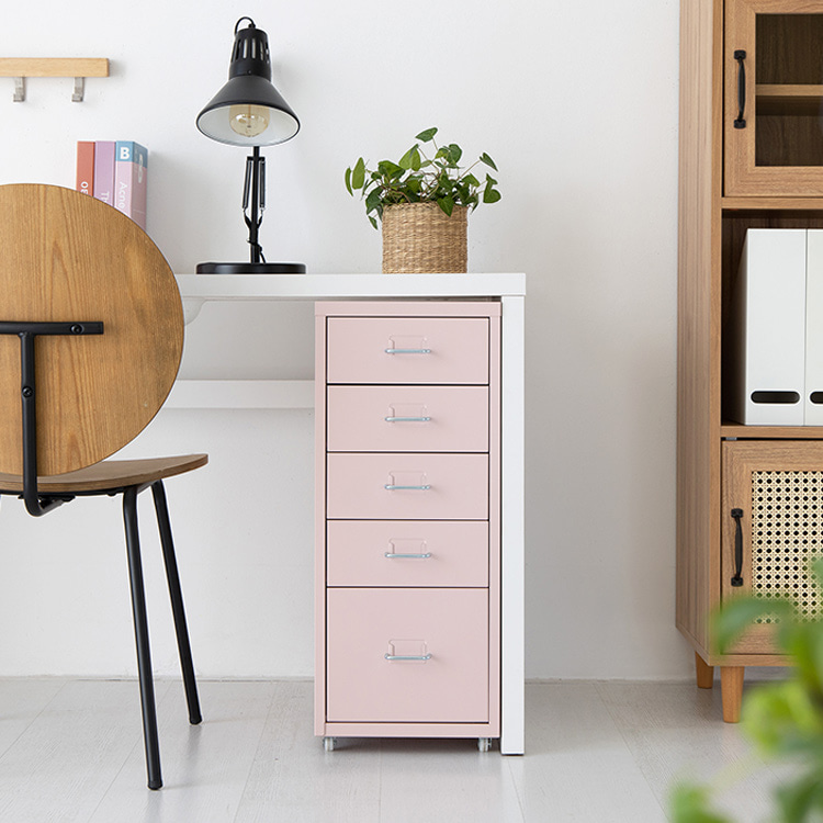 귀여운 핑크색 서랍장으로 집안을 더 아늑하게 만들어보세요!