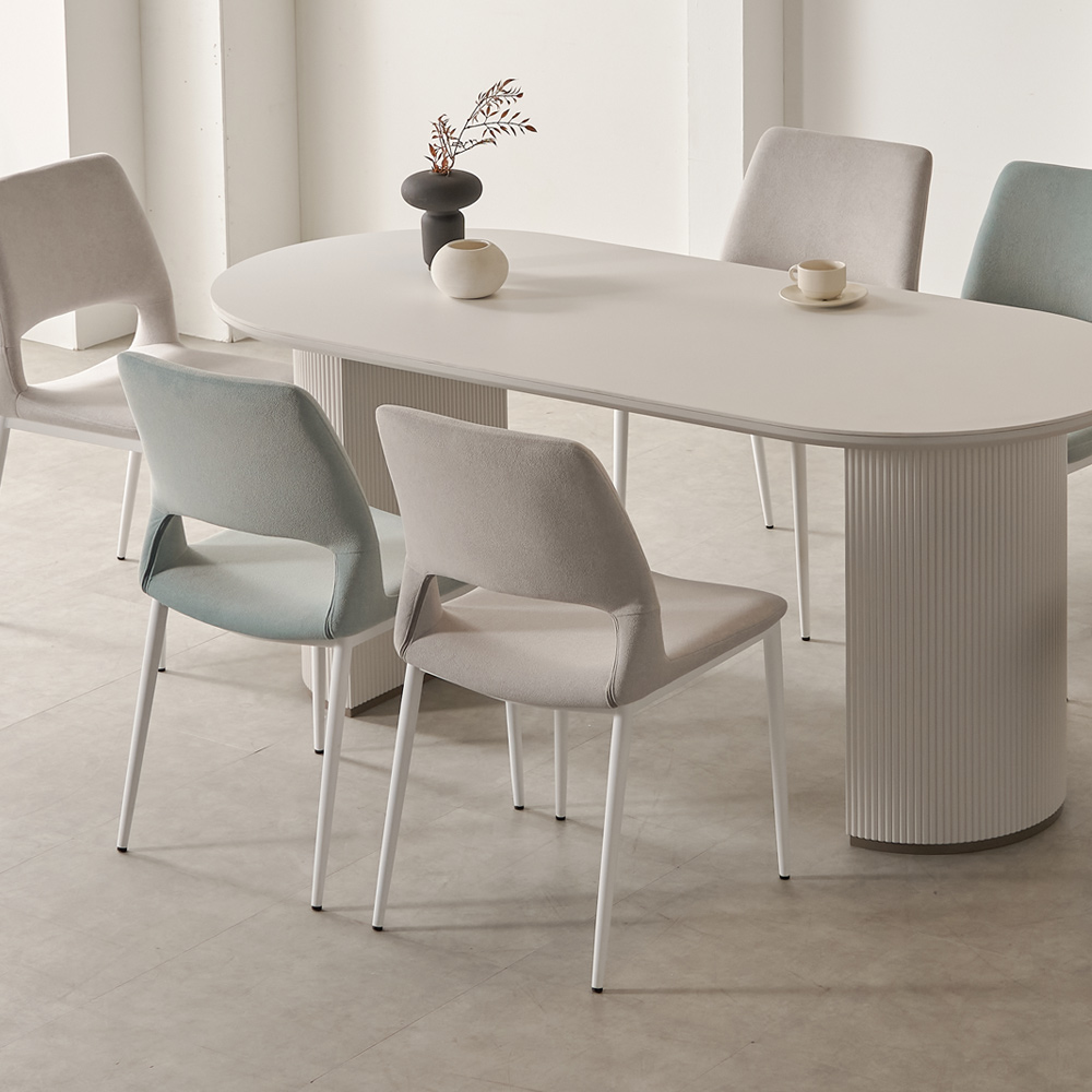 편안한 허리 지지와 세련된 디자인의 다이닝 체어 추천