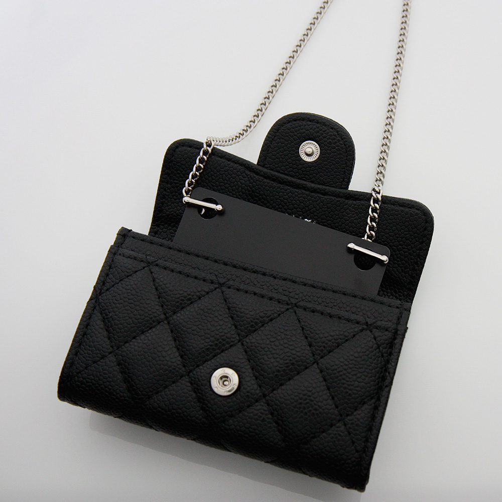 일상에서 딱 어울리는 국내 제작 가방과 카드 지갑, 스트랩까지 한번에 알아보기