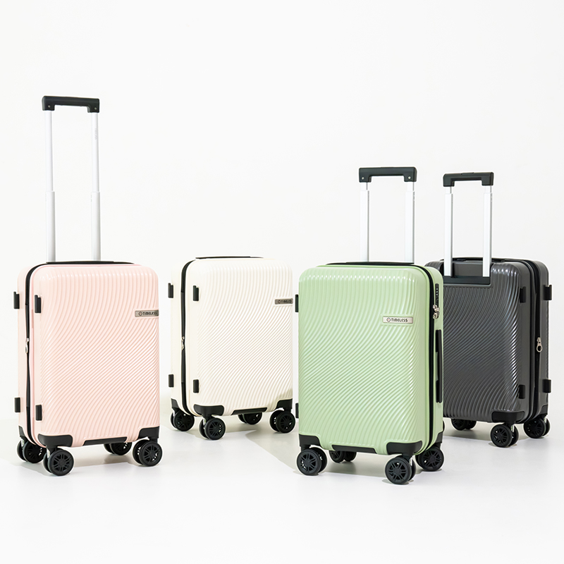 여행 준비 끝! 튼튼하고 실용적인 대형 캐리어 추천