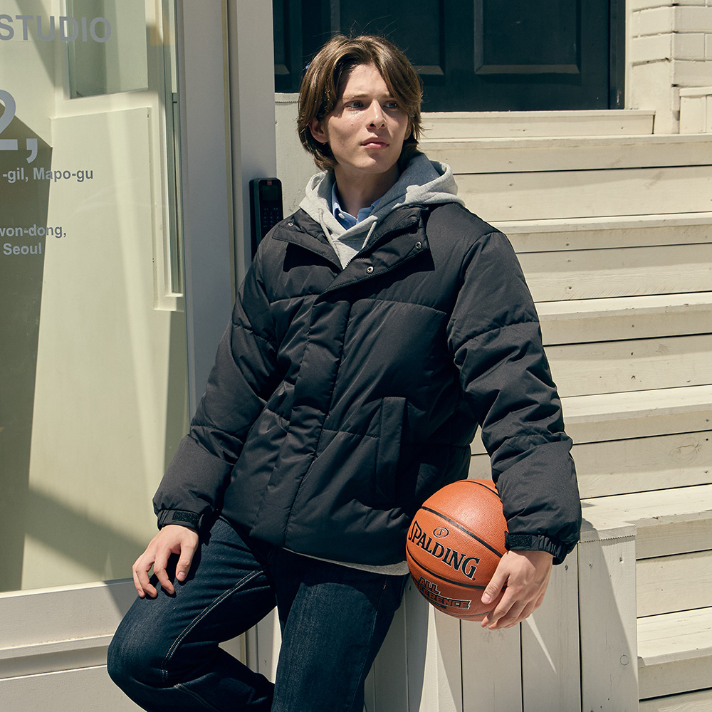 포근하고 가벼운 숏 패딩, 일상 속 따뜻함을 더하세요