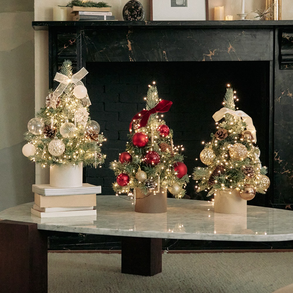 집에서 즐기는 크리스마스 분위기, 미니트리로 쉽고 예쁘게 꾸며보세요!