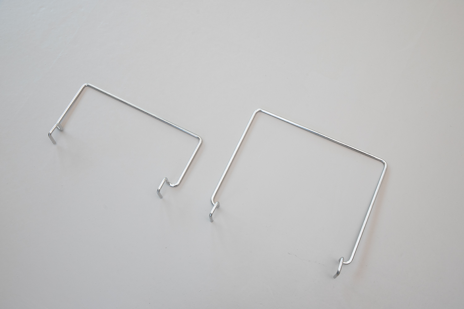 유니티23 IGT 테이블 옆에 딱! 간편한 행어 거치대 추천