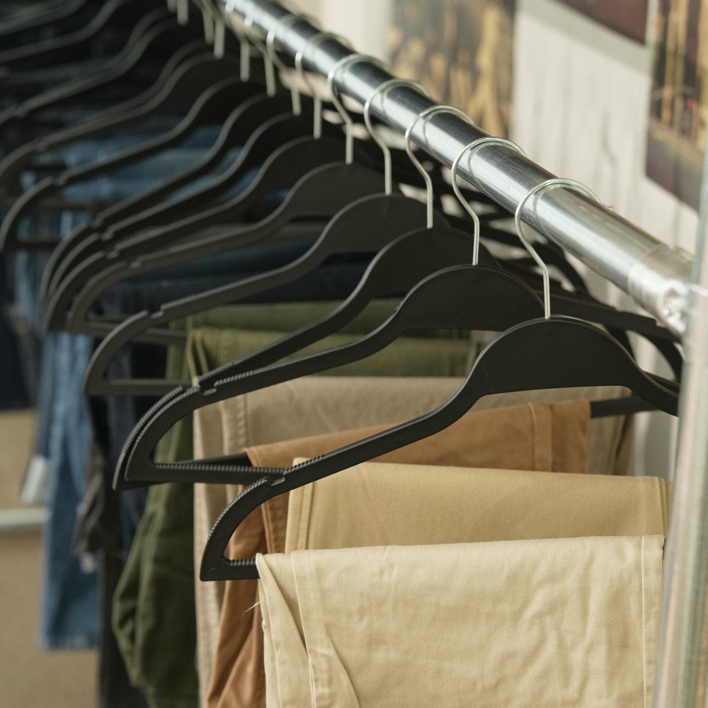 튼튼하고 이동이 편한 철제 2단 옷걸이, 집안 정리의 필수템!