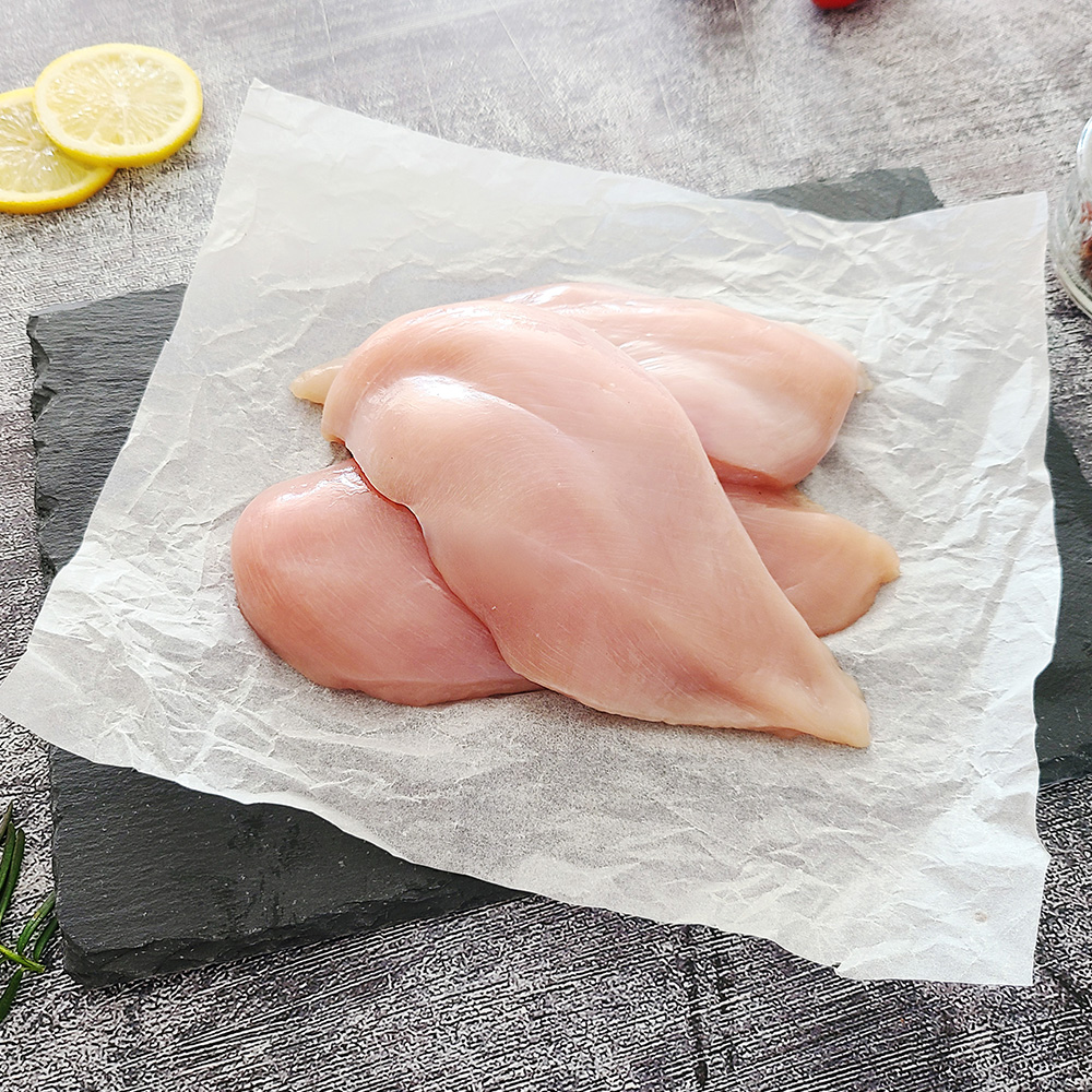 집에서 간편하게 즐기는 신선한 국내산 닭가슴살, 냉동으로 구매하세요!