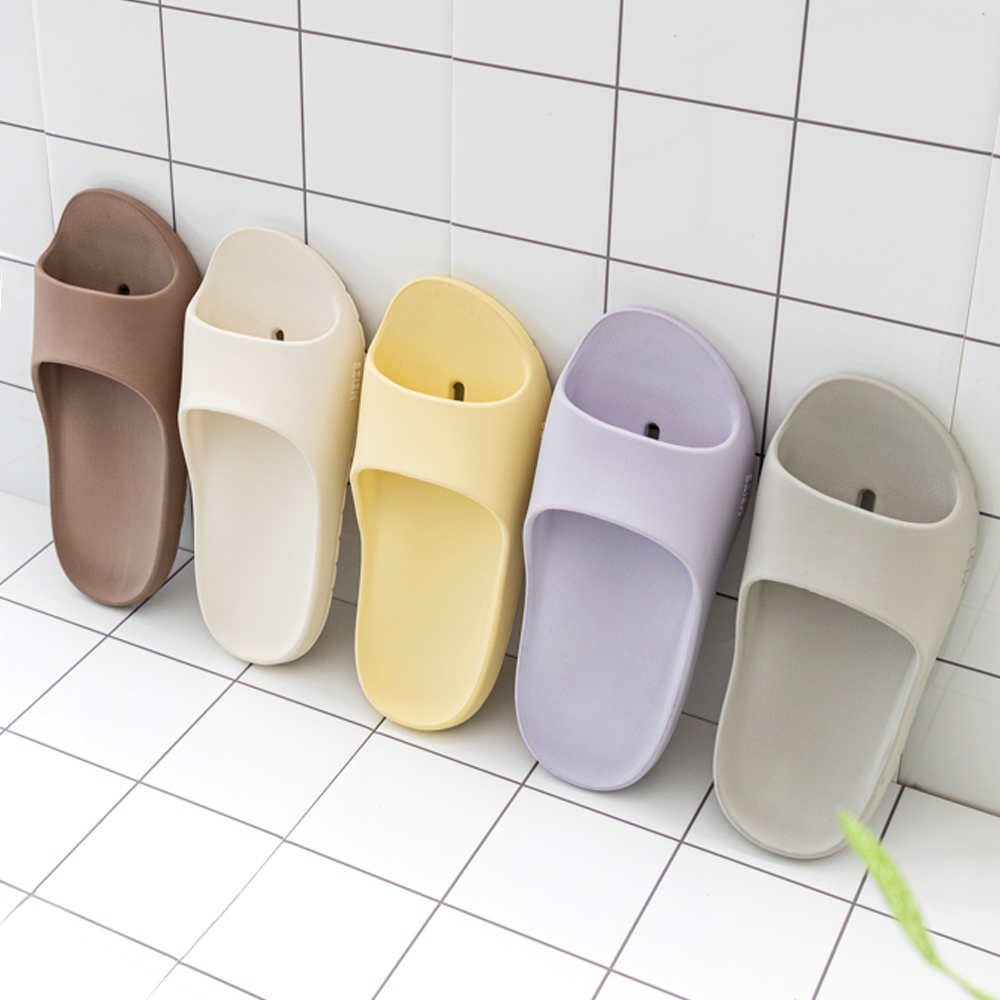 문에 걸리지 않는 편안한 욕실 슬리퍼 추천, 퓨어 발등낮이로 신기 좋아요!