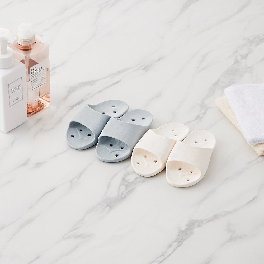 아이들이 좋아하는 귀여운 욕실화, 실내에서 편하게 신어요!