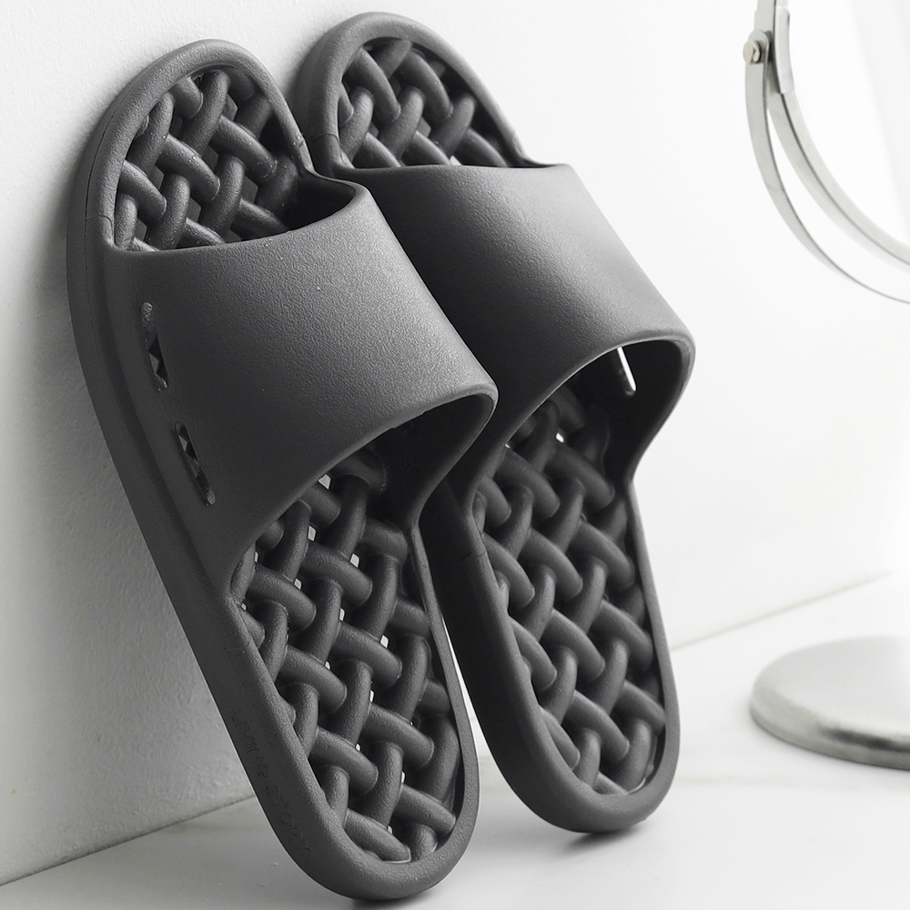 편하게 신고하는 국산 빅사이즈 욕실화, 미끄럼 걱정 끝!