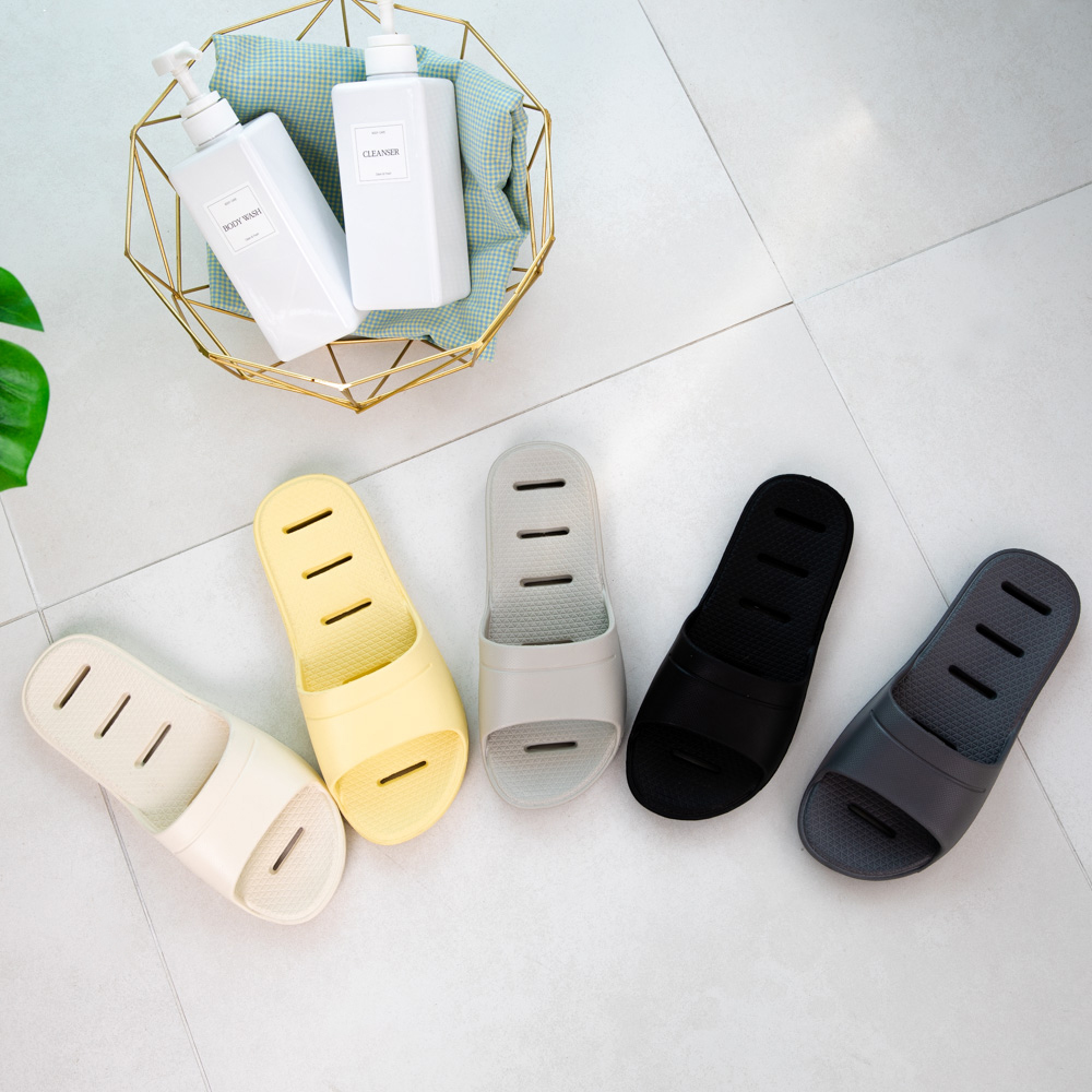 집에서 편하게 신을 수 있는 낮은 발등의 국산 욕실 슬리퍼 추천
