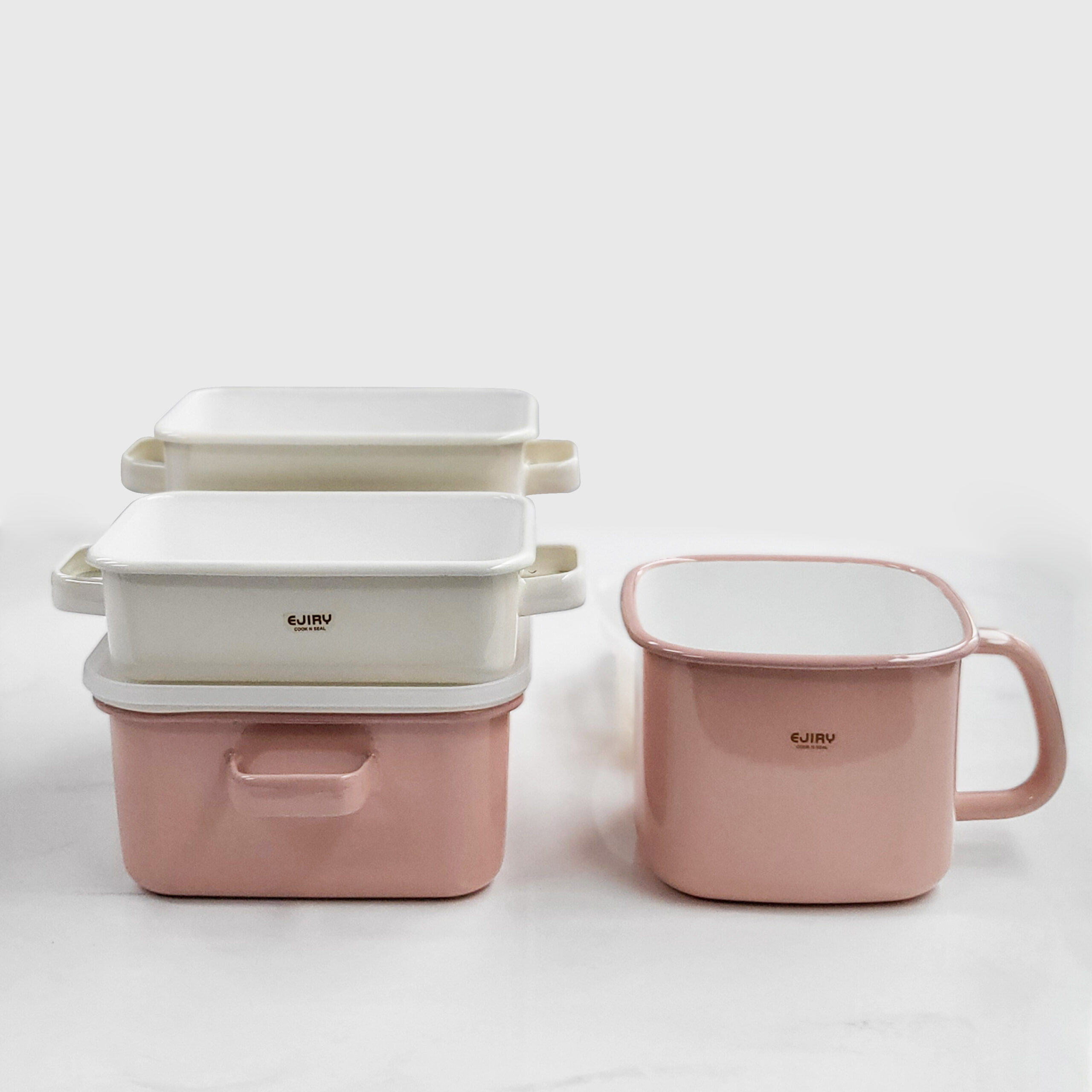 가정에서 쉽게 사용하는 인덕션용 법랑 냄비와 밀폐용기 세트 추천