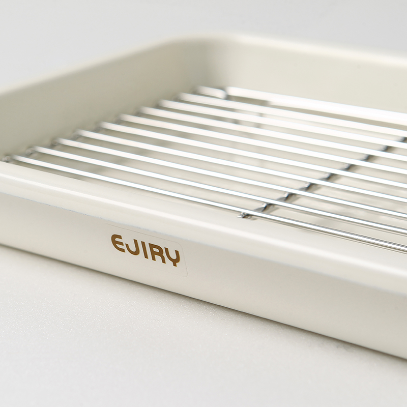 발뮤다 토스터기와 딱 맞는 노르딕 법랑 사각 트레이, 집에서도 쉽게 베이킹 즐기기