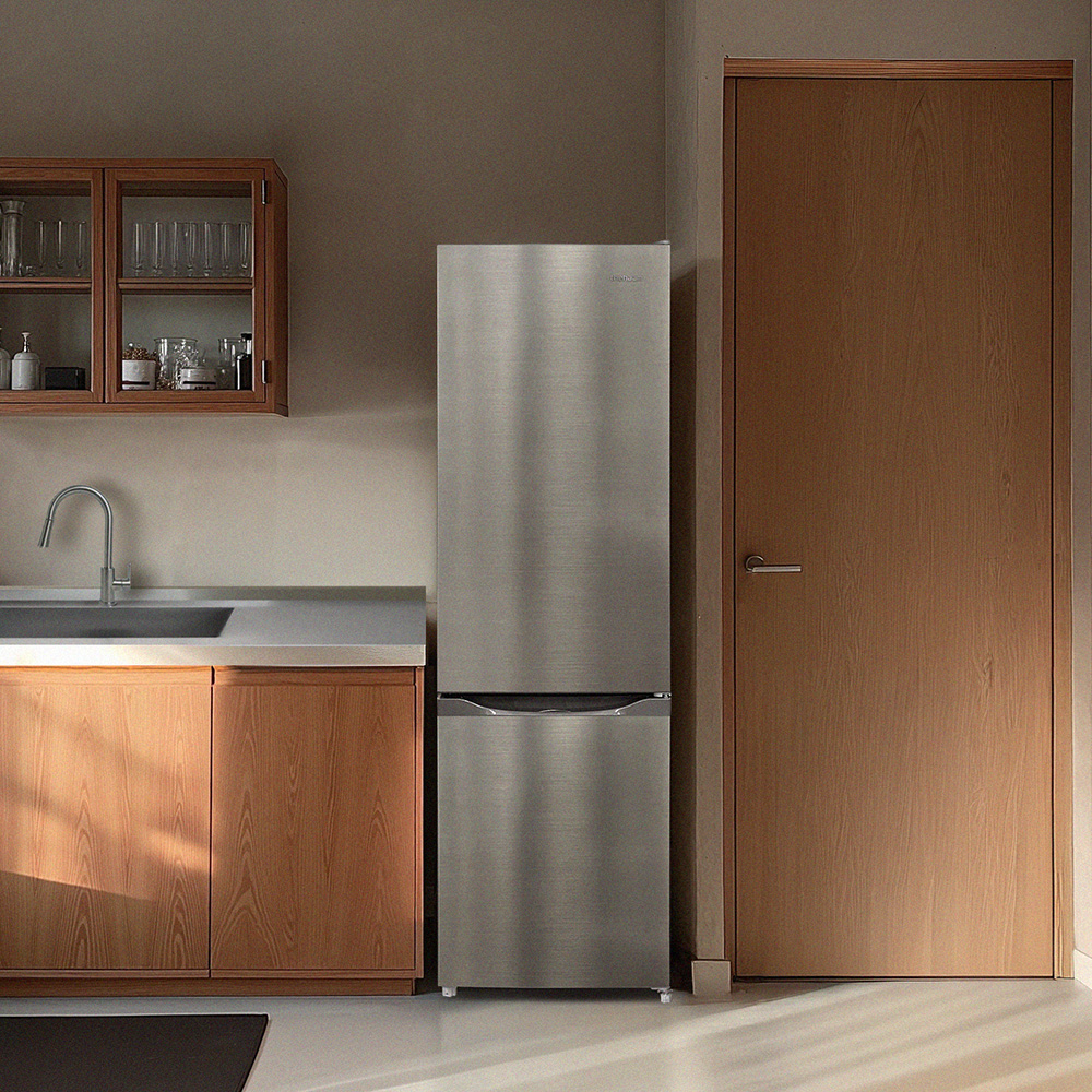 작은 공간에 딱 맞는 2도어 냉장고, 실속 있게 선택하는 방법