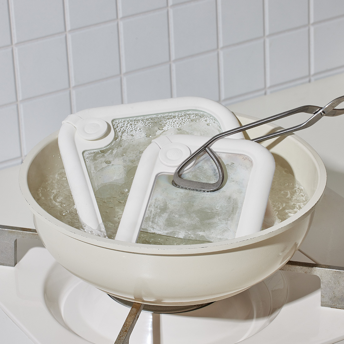 가정에서 유용하게 쓰이는 유리 밀폐용기, 깔끔하게 냉장고 정리하세요!