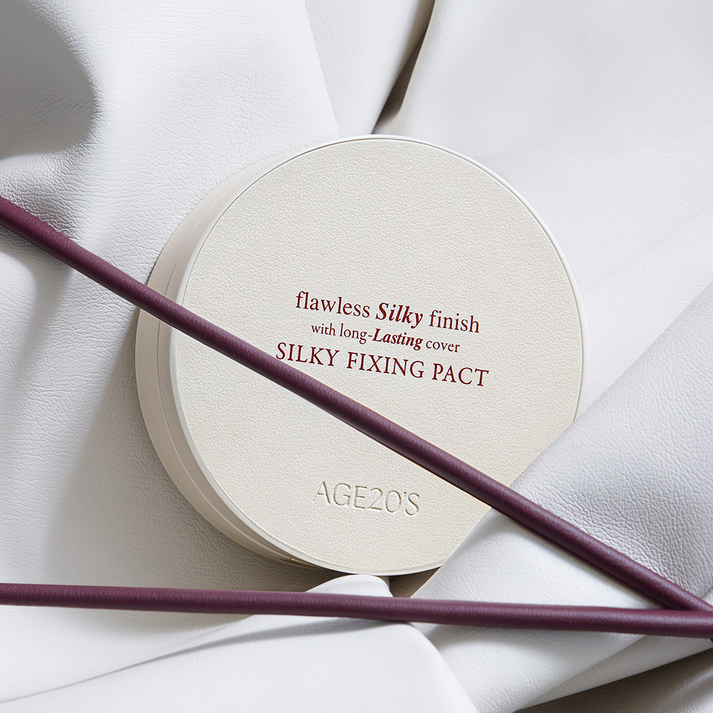 일상에서 자연스럽게 사용하는 실키한 피부 표현, 에이지투웨니스 팩트 추천!