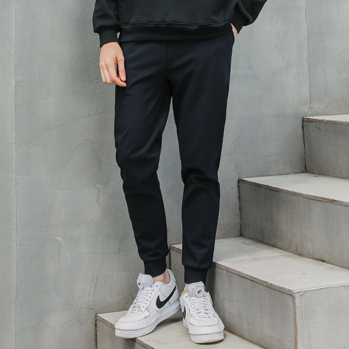 편하게 입기 좋은 기모 조거 팬츠, 겨울철 필수 아이템이에요!