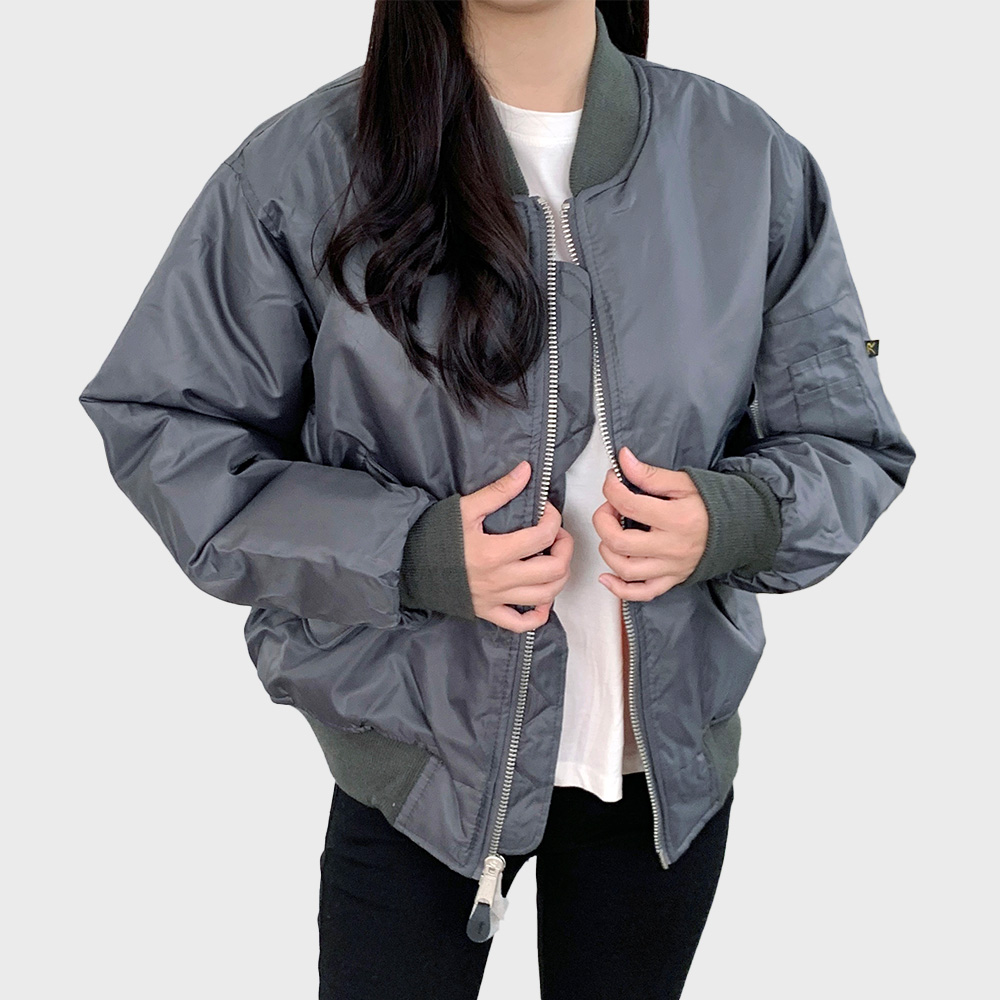 편하게 입기 좋은 오버사이즈 항공점퍼, 봄철 데일리 코디 추천!