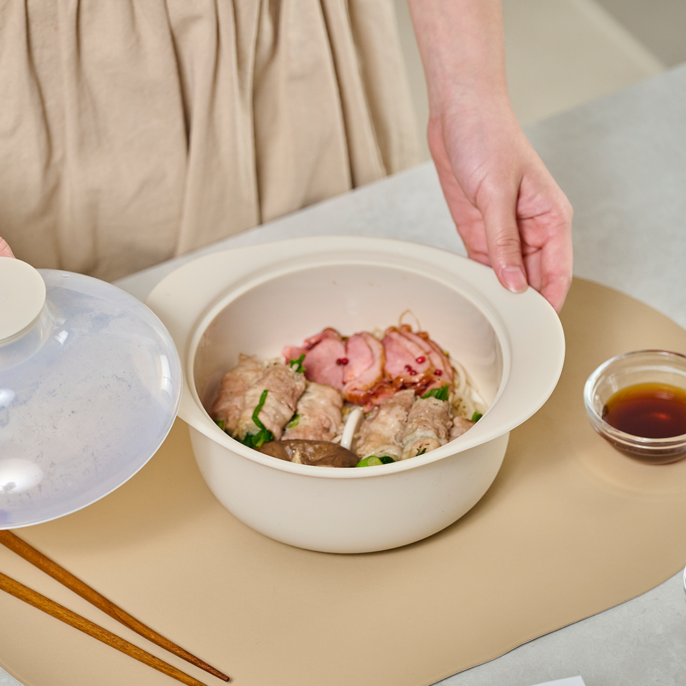 가족 모두를 위한 대용량 실리콘 이유식 찜기, 간편하게 사용하세요!