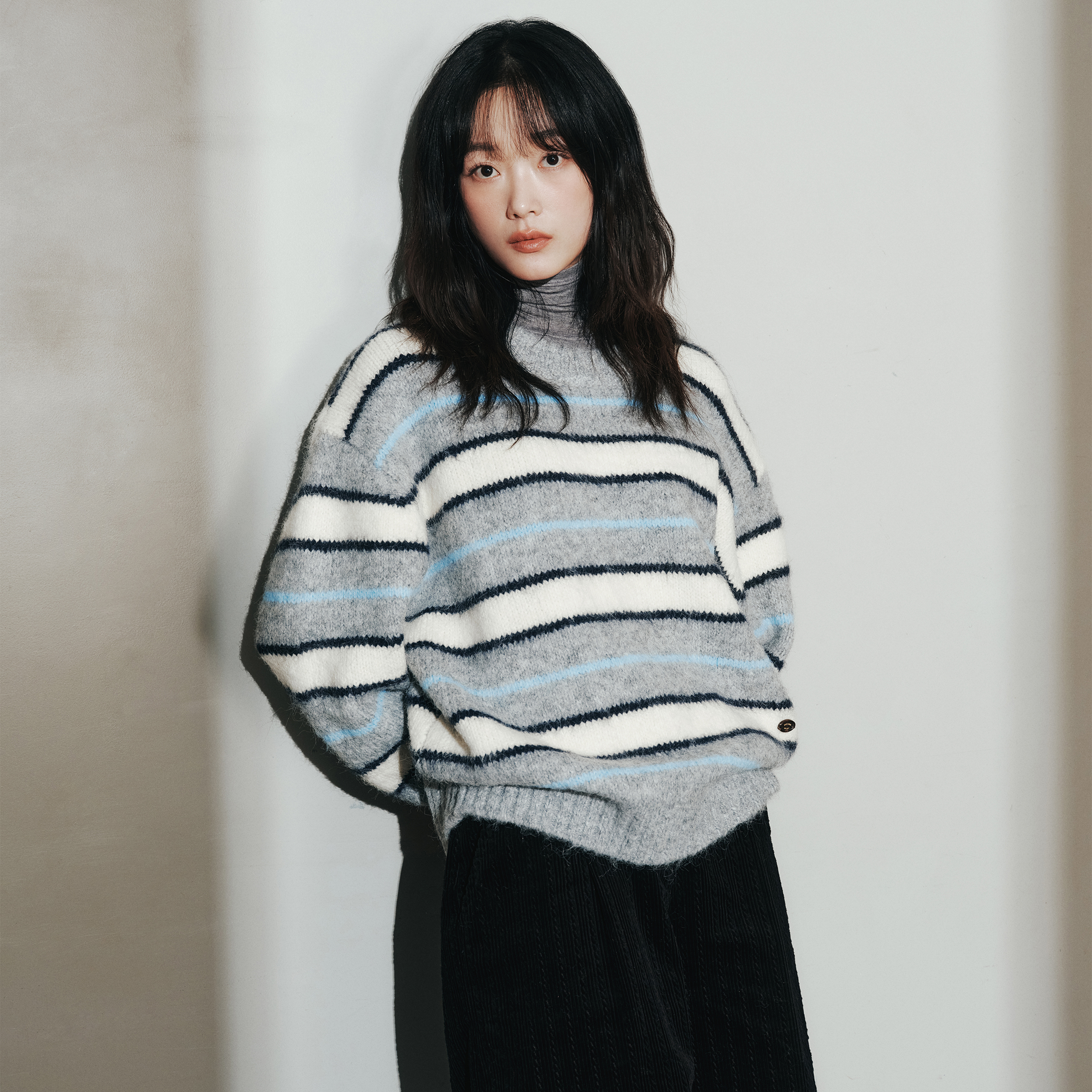 편안하게 입기 좋은 울 블렌드 스트라이프 니트 풀오버 추천!