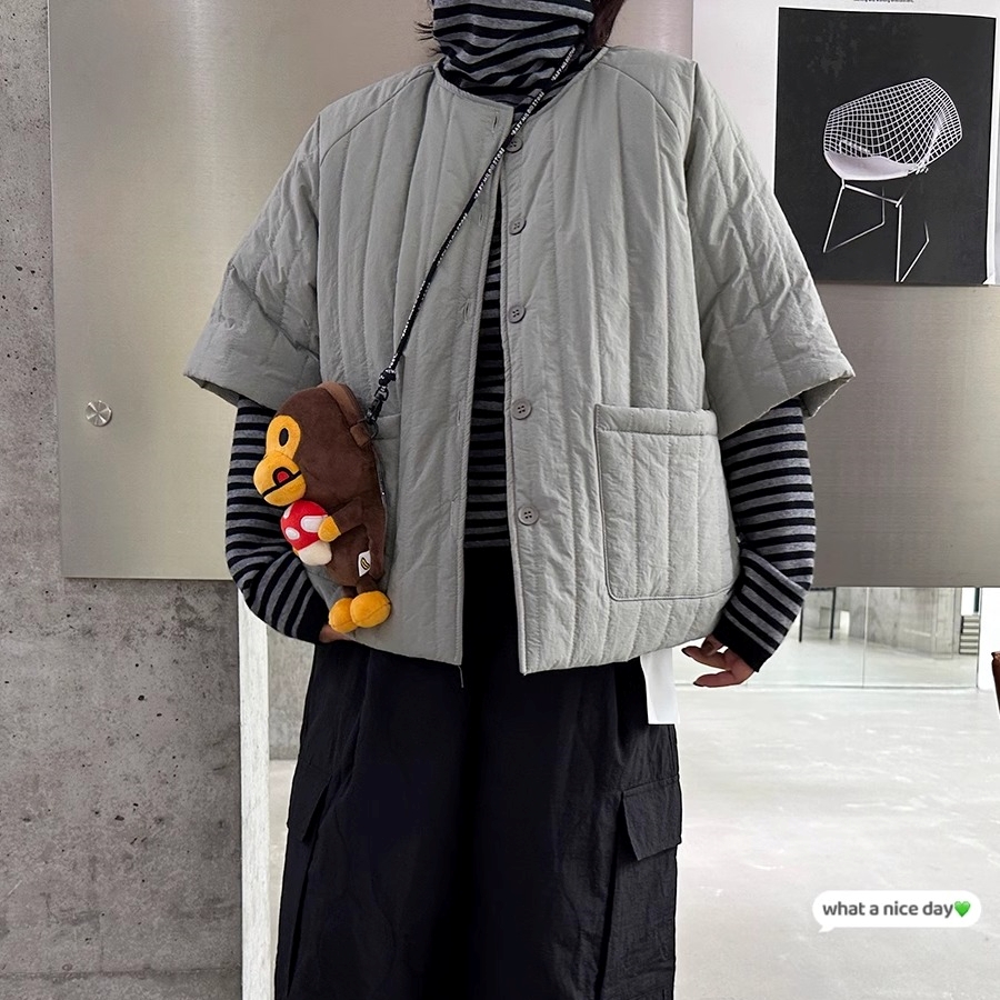 가볍고 따뜻한 반팔 패딩, 여성용 루즈핏 누빔 점퍼 추천!