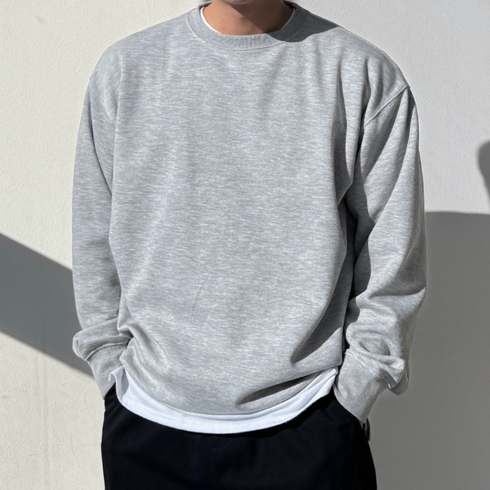 편하게 입기 좋은 남성 오버사이즈 맨투맨, 봄과 가을에 딱이에요!