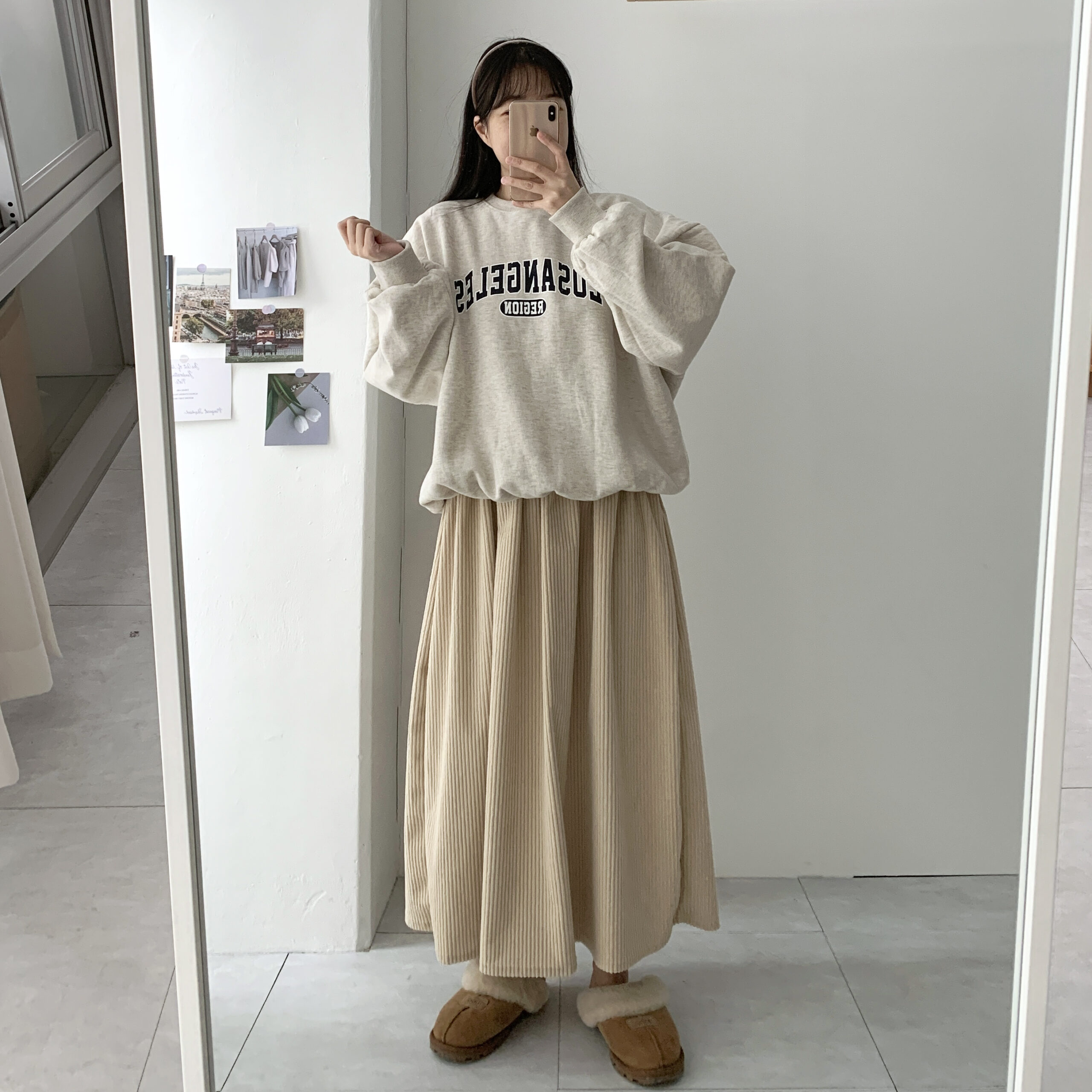 겨울철에 딱 어울리는 레이어드 원피스, 편하게 입기 좋은 골덴과 뷔스티에 스타일