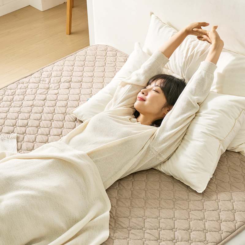 캠핑이나 집에서 따뜻하게! 전자파 걱정 없는 탄소 전기장판 추천