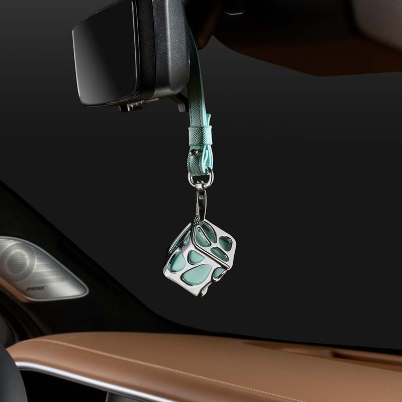 차량 내부를 특별하게 만들어주는 벤딕트 자동차 디퓨저 추천