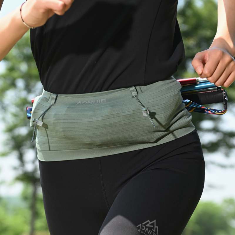 편하게 착용하는 러닝벨트, 마라톤이나 산책에 딱 좋아요!