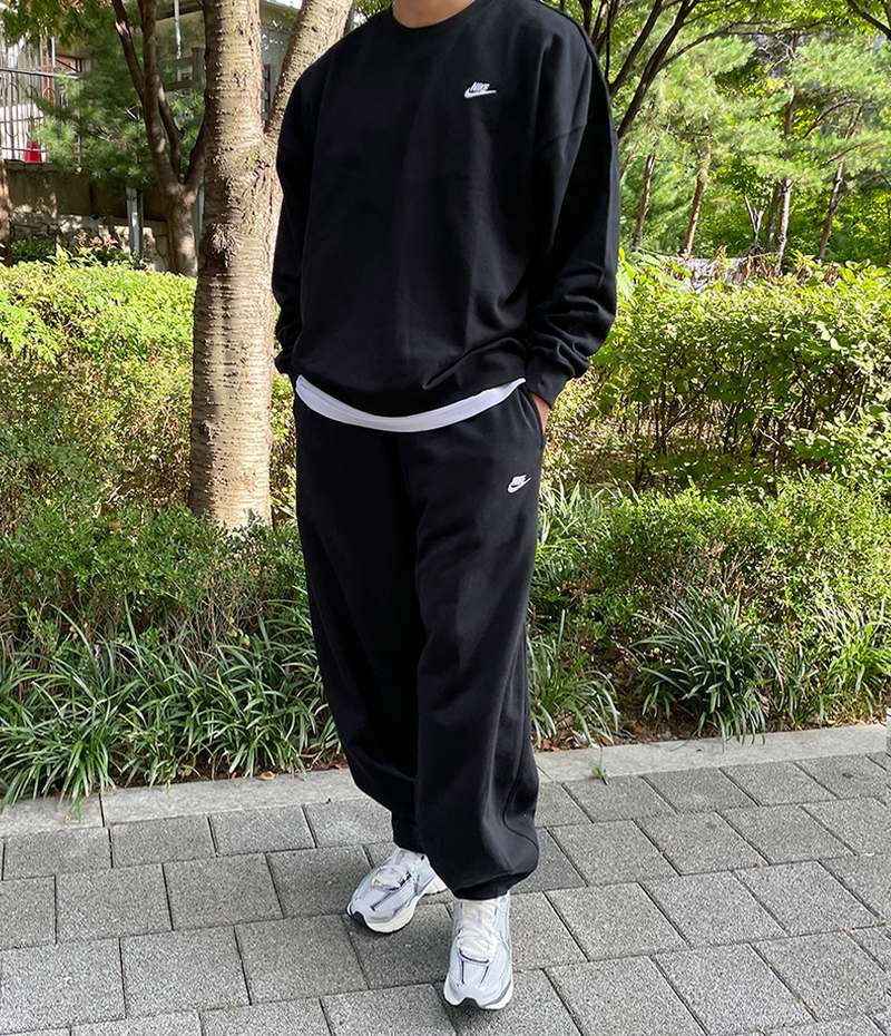 편하게 입기 좋은 나이키 오버핏 트레이닝 팬츠 추천!