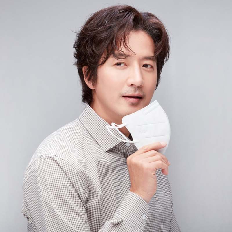 편하게 착용하는 새부리형 KF94 마스크, 대형 100매로 든든하게!