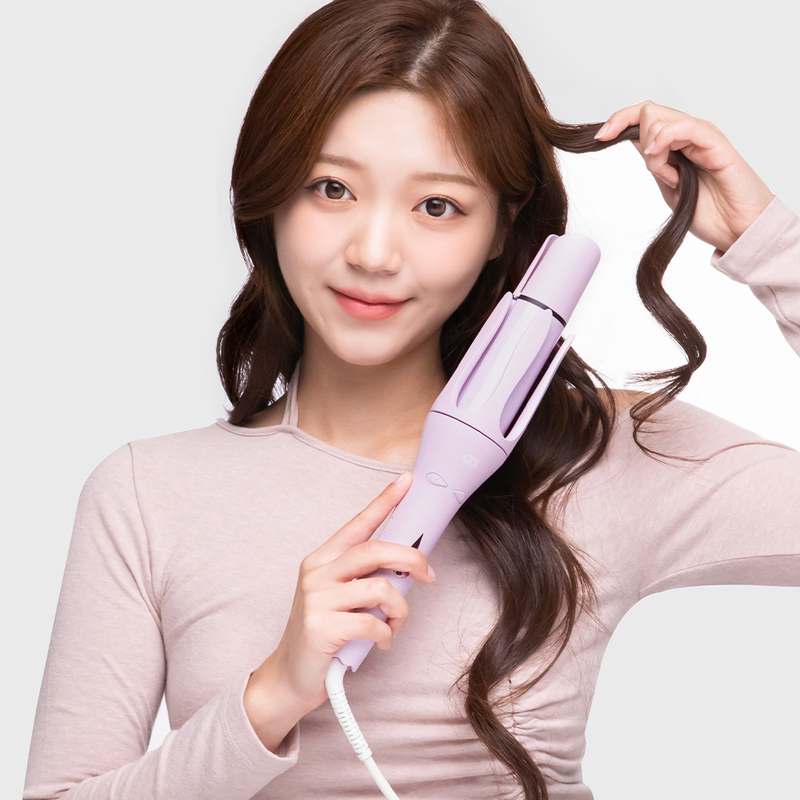 쉽고 빠르게 스타일링하는 자동 회전 고데기, 집에서도 간편하게!