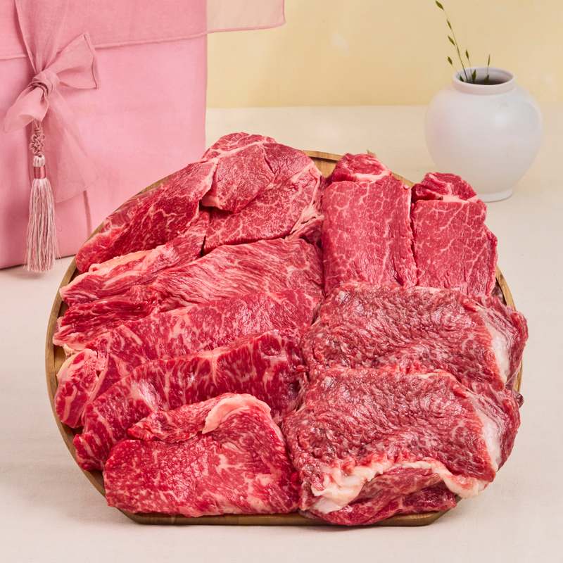 가족과 함께 즐기는 최고의 한우 선물세트, 지금 바로 만나보세요!