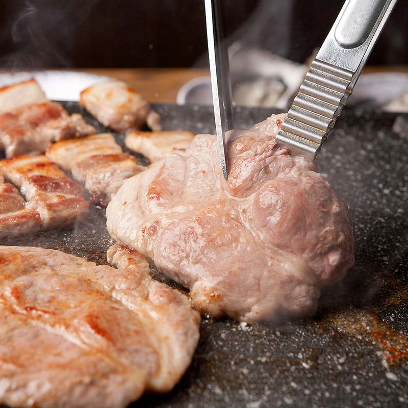 집에서 즐기는 신선한 돼지고기, 어떤 부위를 선택할까 고민되시나요?