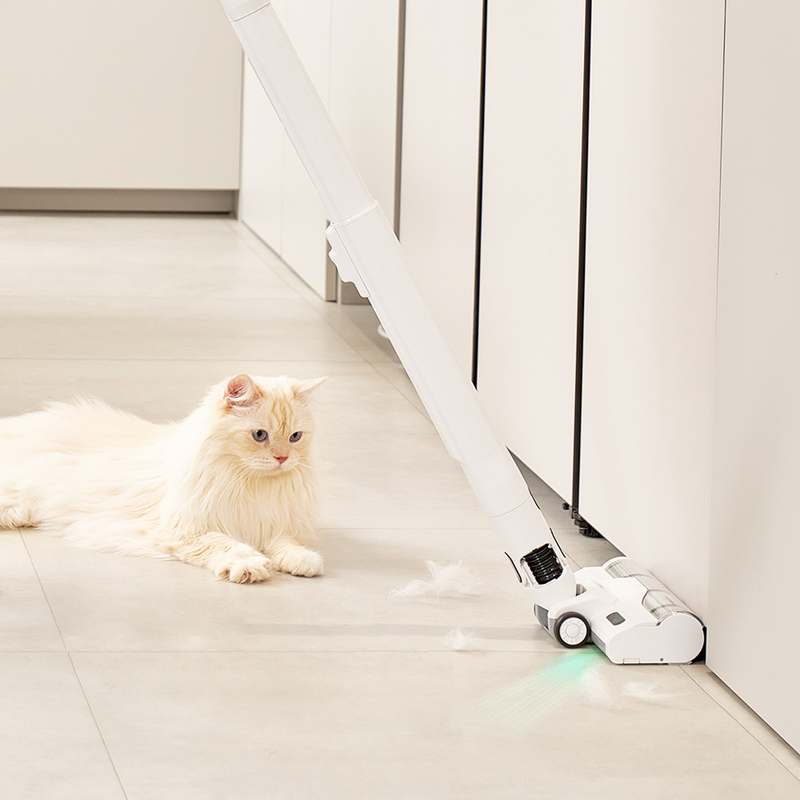 가볍고 강력한 무선청소기, 아이닉 iv11 디텍트로 집안 청소 끝내기!