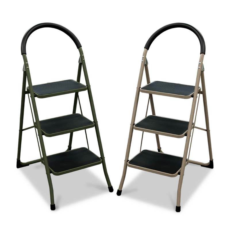집에서 간편하게 사용하는 접이식 사다리, 안전하고 튼튼한 3단 계단