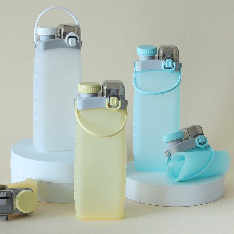 가볍고 접이식인 러닝 텀블러, 실용적이면서 세련된 물통 추천