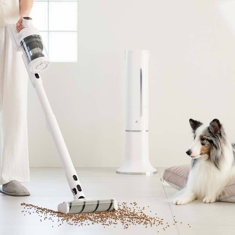 가볍고 강력한 무선청소기, 아이닉 i50 아이타워로 집안 청소 끝내기!