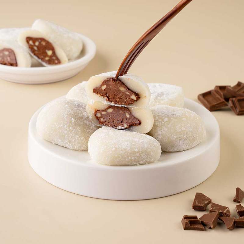 달콤하고 쫀득한 초코 찹쌀떡, 두바이에서 만나는 특별한 간식!