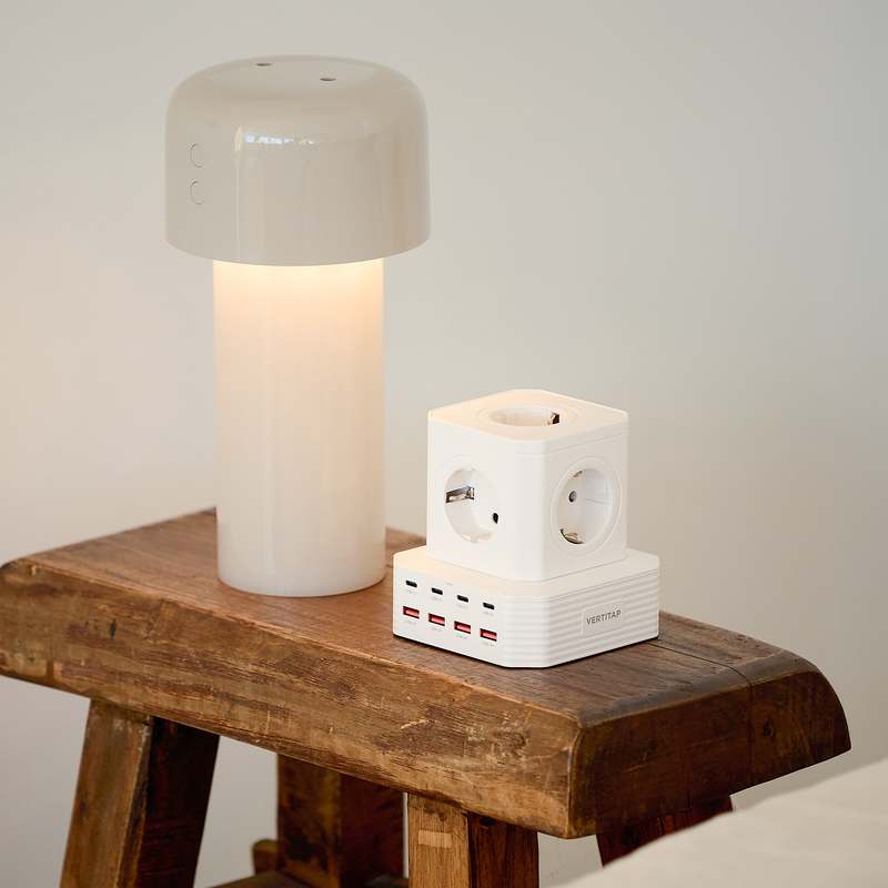 여행이나 캠핑에 딱! 대용량 멀티탭으로 편리하게 전기 사용하기