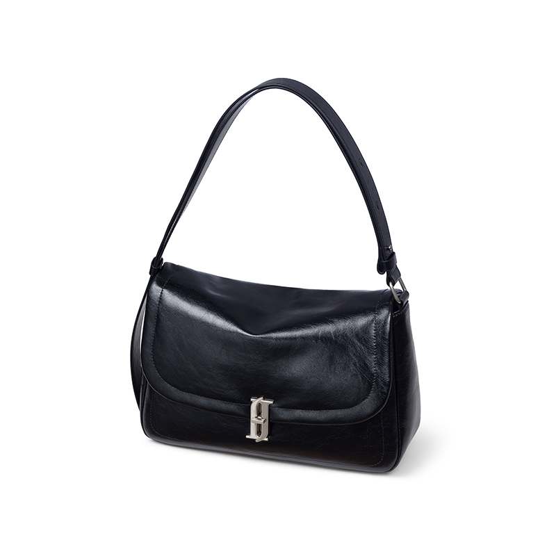 일상에서 딱 어울리는 제이에스티나 가죽 가방 추천해요