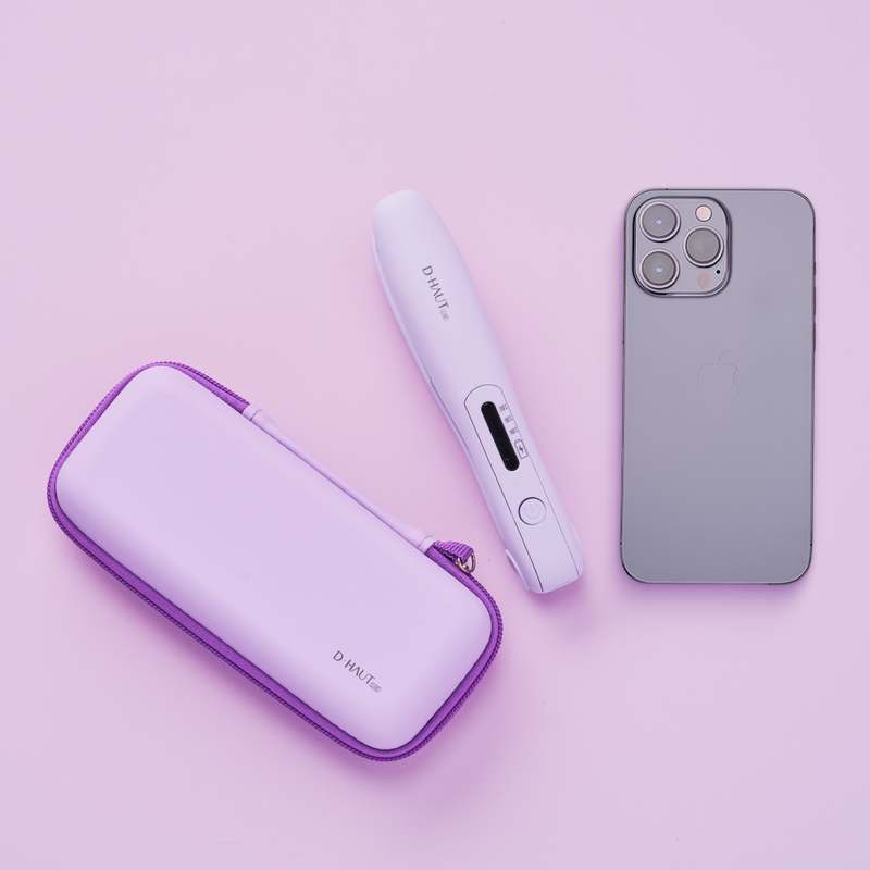 작고 가벼운 무선 고데기로 손쉽게 앞머리 볼륨 UP!