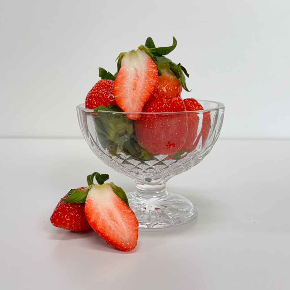 신선한 딸기와 제철 과일, 맛있게 즐기는 방법 알려드릴게요!