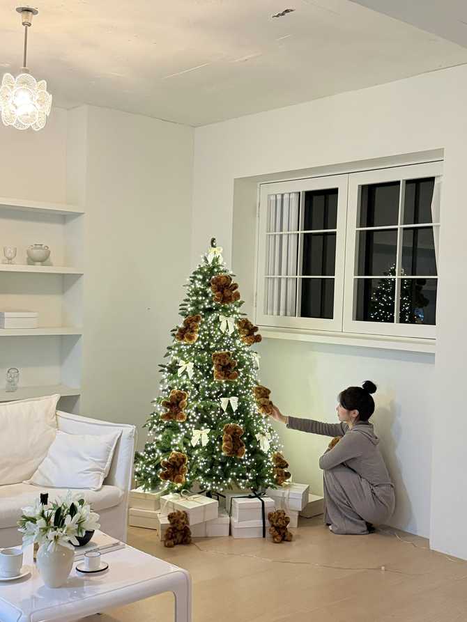 집에서도 크리스마스 분위기를 쉽게 연출하는 인형 트리 추천
