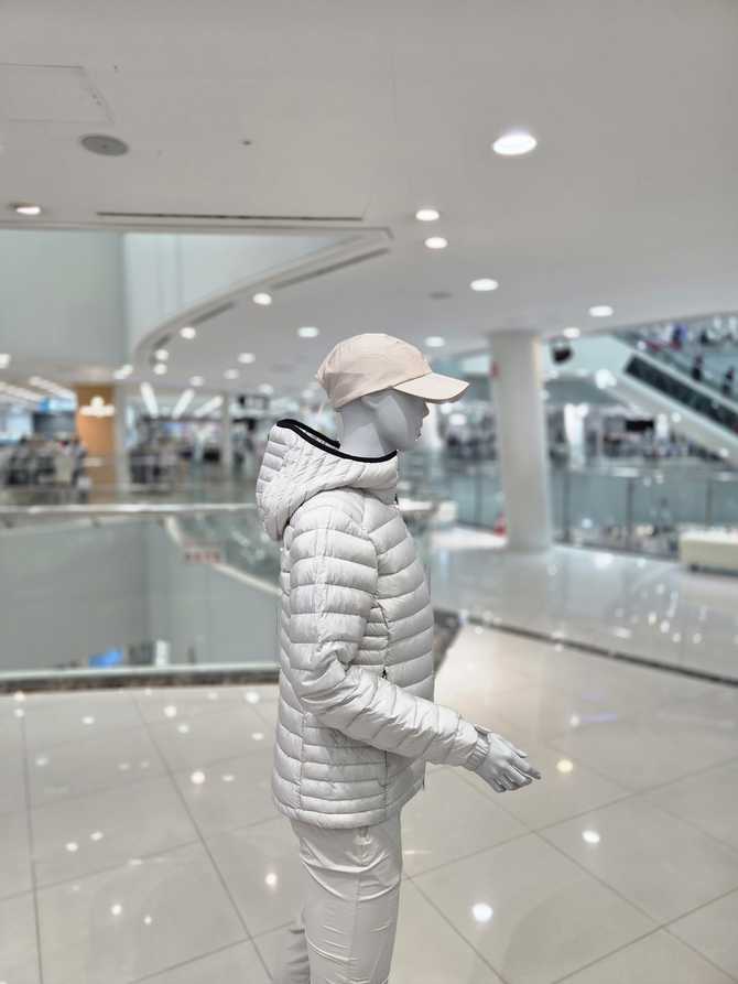 가볍고 따뜻한 여성용 구스다운 자켓, 아이더 헤리티지 후드패딩 소개