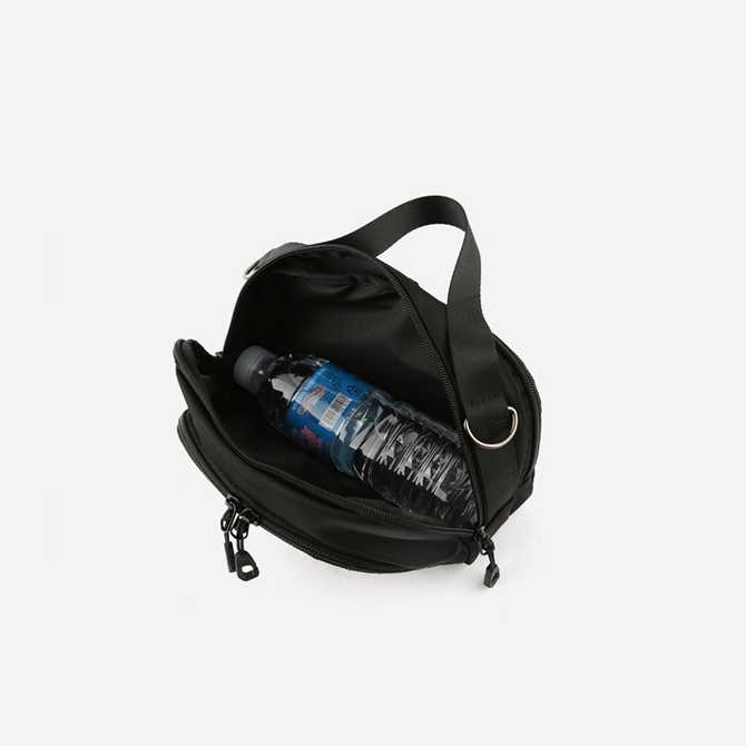 여행 가방 하나로 충분히! 가볍고 실용적인 크로스백 추천