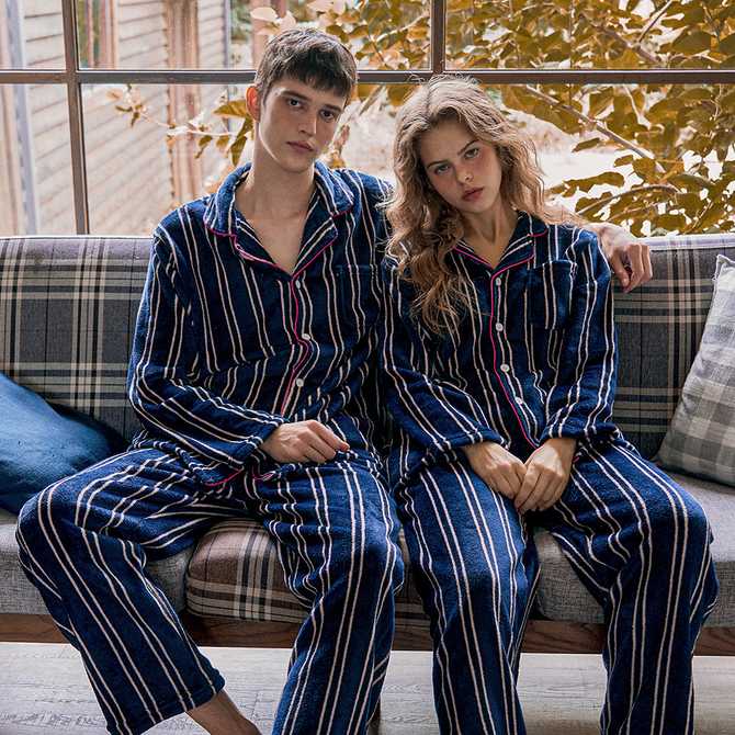 포근하고 따뜻한 잠옷, 집에서도 편안하게 입기 좋은 긴팔 커플 수면 세트