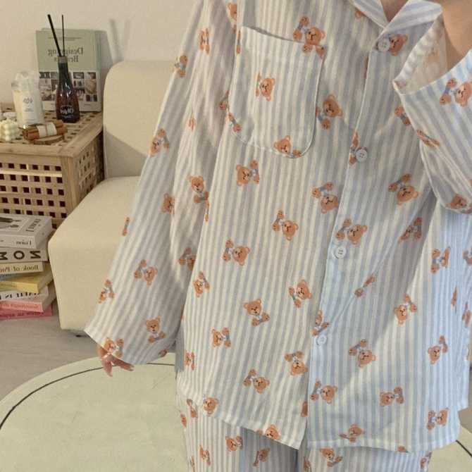 편안한 잠자리를 위한 곰돌이 긴팔 잠옷 세트, 실속형 커플 파자마 추천