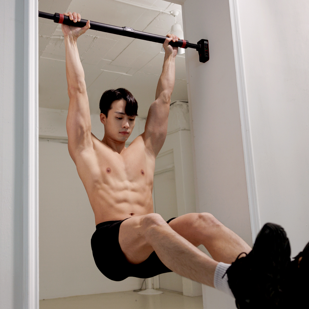 집에서도 간편하게 할 수 있는 문틀 철봉으로 건강 챙기기!